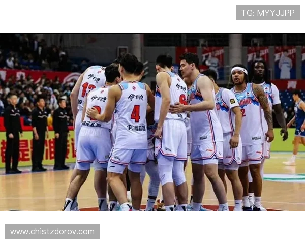 文班在CBA首节遭遇重创五次失误三次犯规表现不佳引发热议